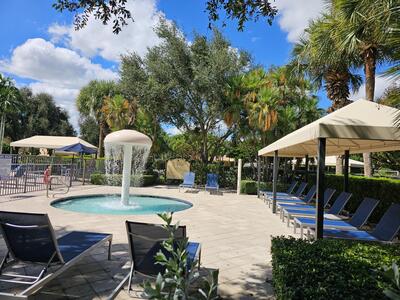 7533 Topiary Avenue, Boynton Beach, FL 33437