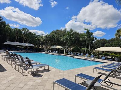 7533 Topiary Avenue, Boynton Beach, FL 33437