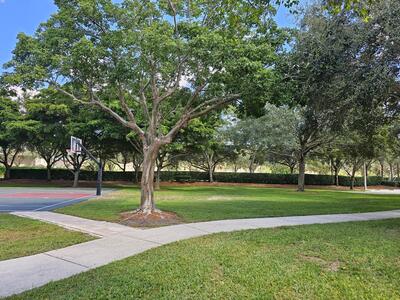 7533 Topiary Avenue, Boynton Beach, FL 33437