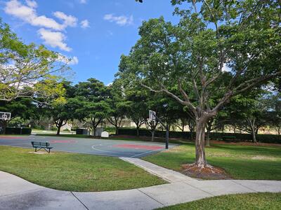 7533 Topiary Avenue, Boynton Beach, FL 33437