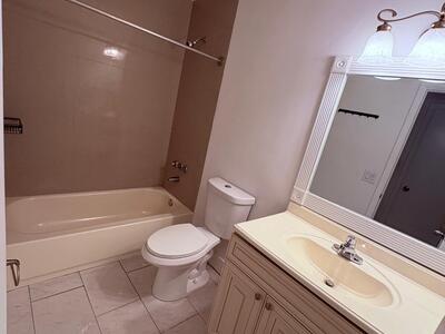 4930 NW 85 Ter Terrace, Lauderhill, FL 33351