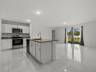 362 NW Bayshore Boulevard, Port Saint Lucie, FL 34983