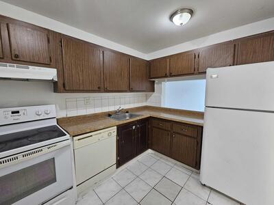 8000 S Colony Circle, Tamarac, FL 33321