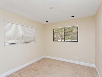 39 Mayfair Lane, Boynton Beach, FL 33426