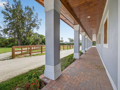 1032 Hyde Park Road, Loxahatchee Groves, FL 33470