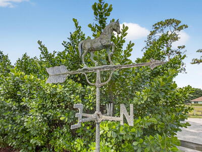 1032 Hyde Park Road, Loxahatchee Groves, FL 33470