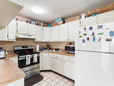 524 Shady Pine Way, Greenacres, FL 33415