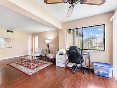 524 Shady Pine Way, Greenacres, FL 33415