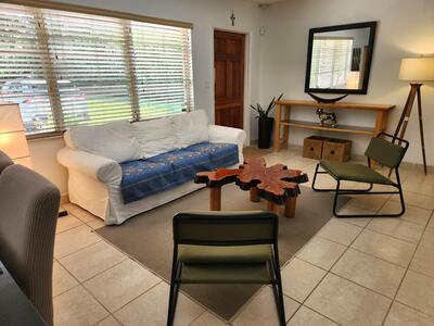 1018 Lake Josephine Court, Sebring, FL 33875