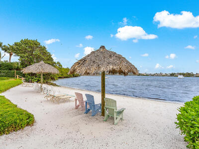 1000 Scotia Drive, Hypoluxo, FL 33462