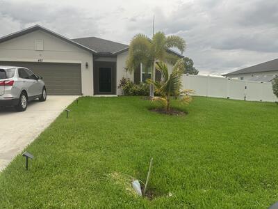 467 SW Jeanne Avenue, Port Saint Lucie, FL 34953
