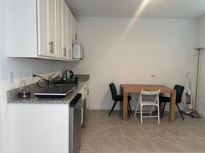 467 SW Jeanne Avenue, Port Saint Lucie, FL 34953