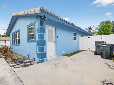 601 SW 5th Avenue, Delray Beach, FL 33444
