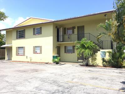 5811 NE 14th Road, Fort Lauderdale, FL 33334