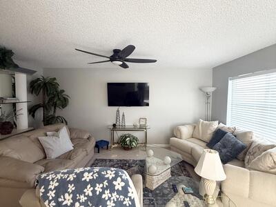 177 Burgundy D, Delray Beach, FL 33484