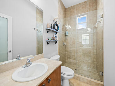 2331 Vintage Drive, Lighthouse Point, FL 33064