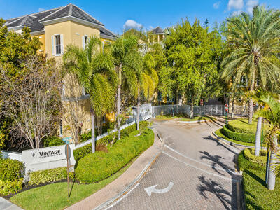 2331 Vintage Drive, Lighthouse Point, FL 33064