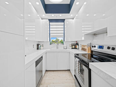 2331 Vintage Drive, Lighthouse Point, FL 33064