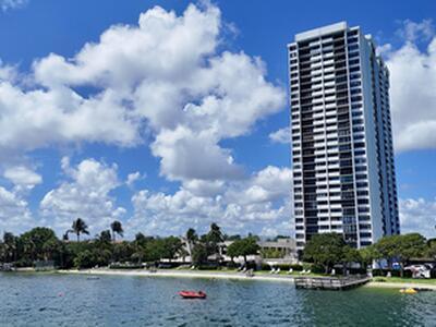 5600 N Flagler Drive