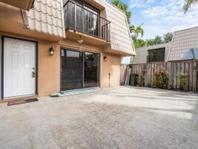 5311 53rd Way, West Palm Beach, FL 33409