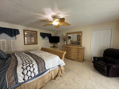 2085 SE Hanford Road, Port Saint Lucie, FL 34952