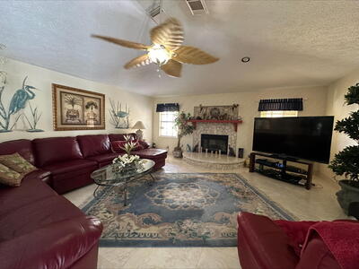 2085 SE Hanford Road, Port Saint Lucie, FL 34952