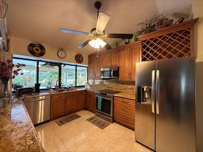 2085 SE Hanford Road, Port Saint Lucie, FL 34952