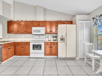 1904 Rosewood Way, Palm Beach Gardens, FL 33418