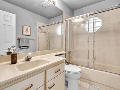 1904 Rosewood Way, Palm Beach Gardens, FL 33418