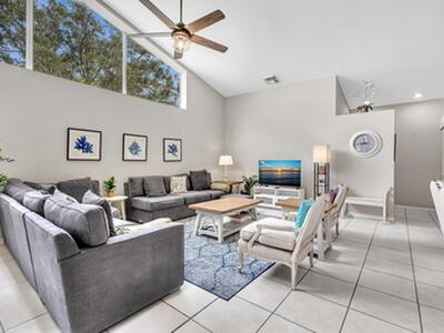 1904 Rosewood Way, Palm Beach Gardens, FL 33418