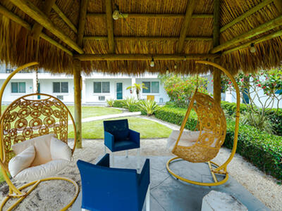 1035 Spanish River Road, Boca Raton, FL 33432