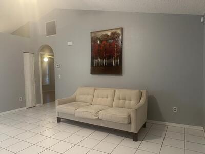 379 SW Jeanne Avenue, Port Saint Lucie, FL 34953