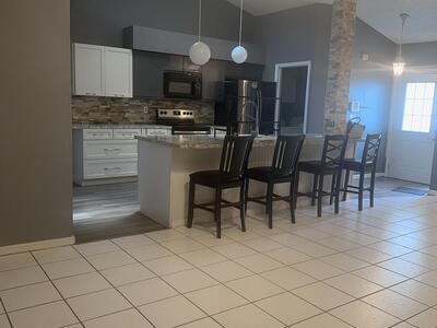 379 SW Jeanne Avenue, Port Saint Lucie, FL 34953