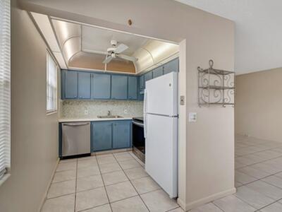 393 Fanshaw J, Boca Raton, FL 33434