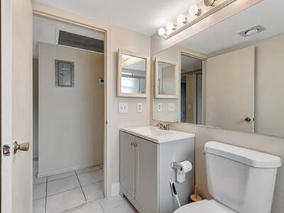 393 Fanshaw J, Boca Raton, FL 33434