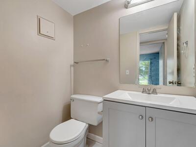 393 Fanshaw J, Boca Raton, FL 33434