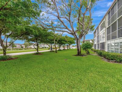 393 Fanshaw J, Boca Raton, FL 33434