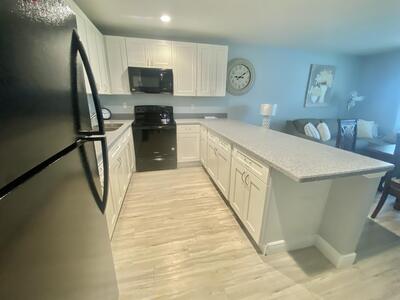 39 Easthampton B, West Palm Beach, FL 33417