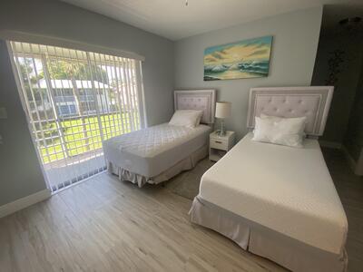 39 Easthampton B, West Palm Beach, FL 33417