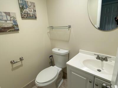 39 Easthampton B, West Palm Beach, FL 33417