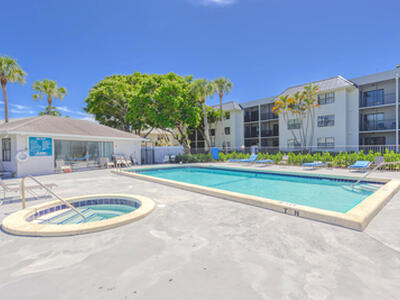 230 SE 10th Street, Delray Beach, FL 33483