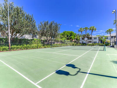 230 SE 10th Street, Delray Beach, FL 33483