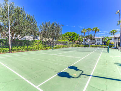 230 SE 10th Street, Delray Beach, FL 33483