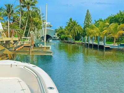 810 Bamboo Lane, Delray Beach, FL 33483