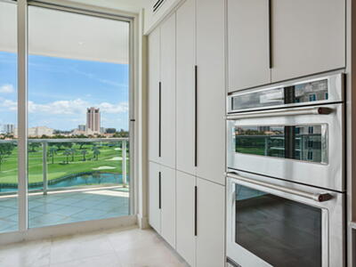 500 SE Mizner Boulevard, Boca Raton, FL 33432