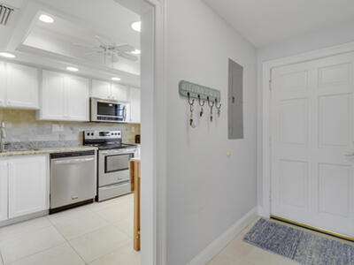 275 Beach Road, Tequesta, FL 33469