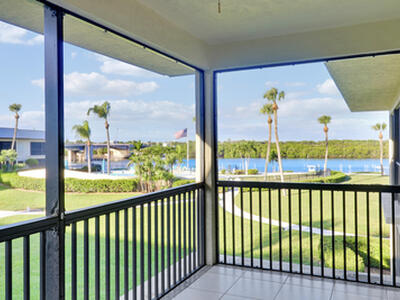 275 Beach Road, Tequesta, FL 33469