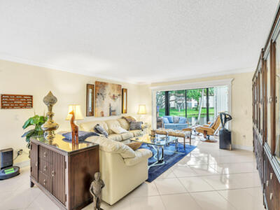 9285 Vista Del Lago, Boca Raton, FL 33428