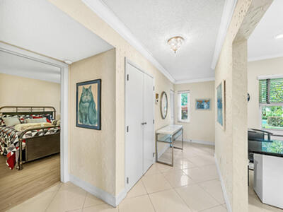 9285 Vista Del Lago, Boca Raton, FL 33428