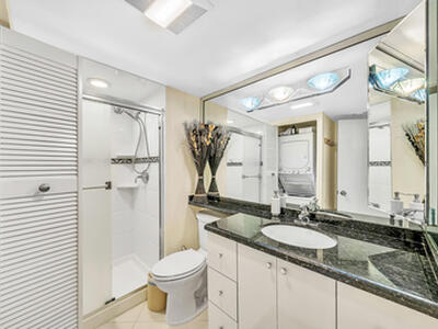 9285 Vista Del Lago, Boca Raton, FL 33428